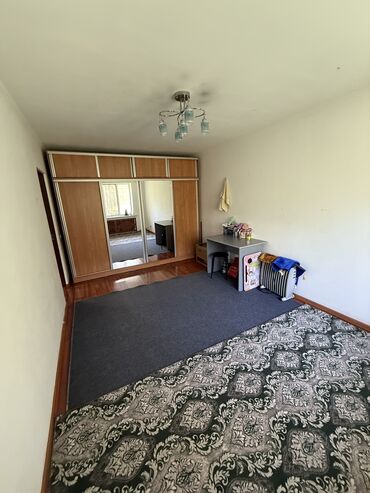 квартира в микрорайоне: 2 комнаты, 48 м², Индивидуалка, 1 этаж, Косметический ремонт