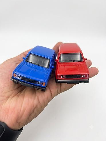 nerf satisi: Kolleksiya üçün die-cast miniatür sedan model avtomobil - Rəng — 8