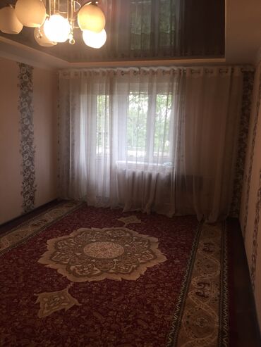 Долгосрочная аренда квартир: 4 комнаты, С мебелью частично