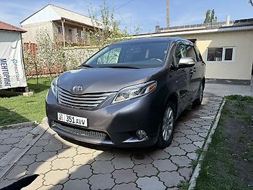 Toyota: Toyota Sienna: 2017 г., Автомат, Минивэн — 3