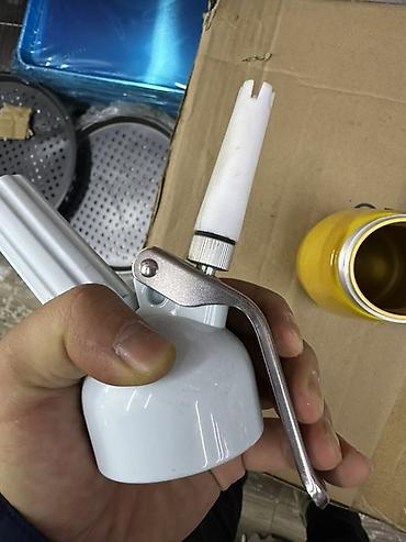 Кондитерский инвентарь: Сифон для взбитых сливок/пен и соусов - Материал корпуса: нержавеющая — 9