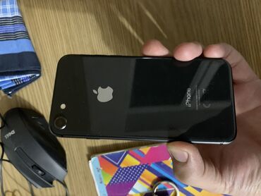 Apple iPhone: IPhone 8, Скидка 10%, 64 ГБ