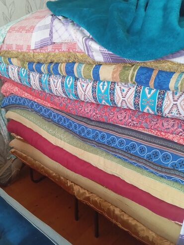Divan və masa dəstləri: Sadə matras
