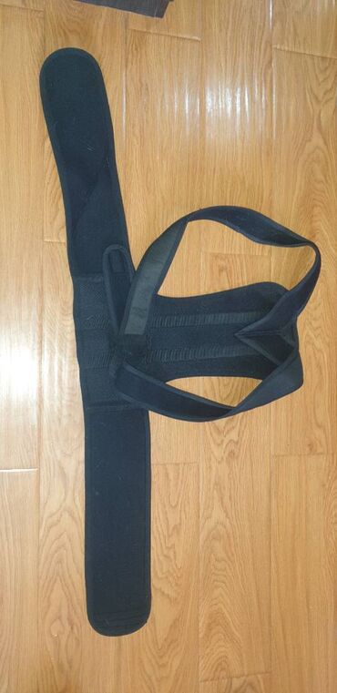 Yerimək üçün arabalar, çəliklər, əsalar, rollatorlar: Korset.turkiyeden alinib.beli duz saxlamqq ucun.usagin beli duzeldi