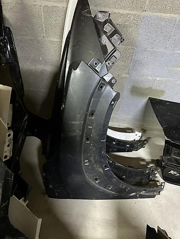 Крылья и комплектующие: Передние крылья для легковых автомобилей — большой выбор. Крыло — 14