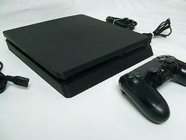 PS4 (Sony Playstation 4): U ponudi je Sony PlayStation 4.
Konzola je najnoviji SLIM model — 17