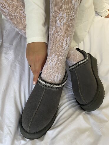 Угги: Натуральные угги tazz . Продам оптом и в розницу, количество есть — 3