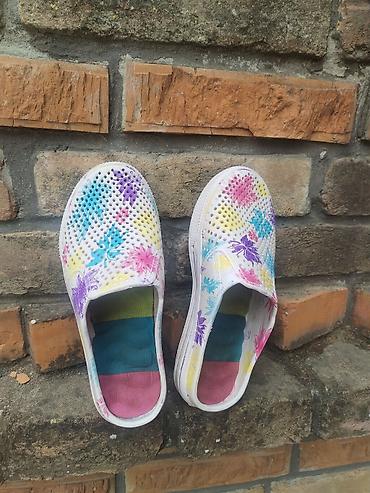 Papuce, broj 37 – klompe/crocs stil - Model: lagane klompe sa