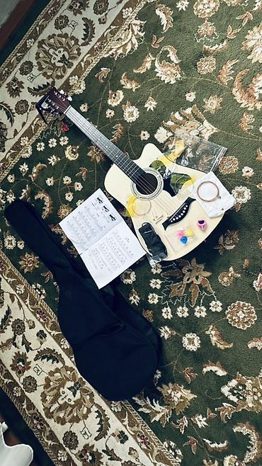 Гитары: Акустическая гитара 40" с вырезом (cutaway), цвет – натуральный — 3