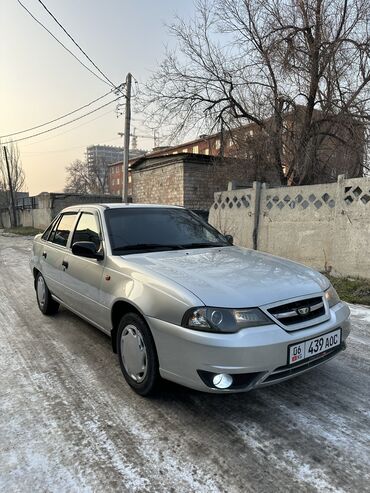 Daewoo: Daewoo Nexia: 2009 г., 1.5 л, Механика, Бензин, Седан