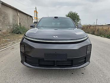 byd leopard: Lixiang L6: 2025 г., 1.5 л, Автомат, Гибрид, Кроссовер — 1