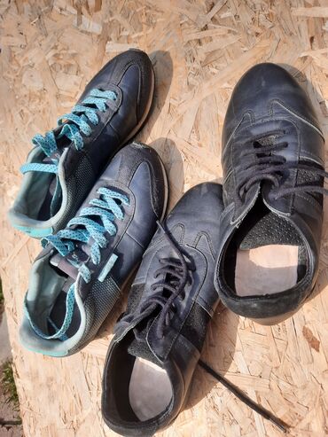 обувь для похода: Женские 36 черные и голубые37.300 сом