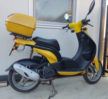 italijanski skuteri: Skuter Peugeot Ludix Godina proizvodnje:2006 Zapremina motora:50 na lalafo.rs italijanski skuteri: Skuter Peugeot Ludix Godina proizvodnje:2006 Zapremina motora:50