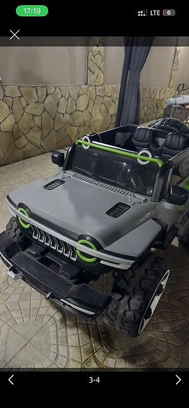 Jeep: Uşaq üçün elektrikli off-road Jeep tipli maşın - Korpus: boz/qara at lalafo.az — 2 Jeep: Uşaq üçün elektrikli off-road Jeep tipli maşın - Korpus: boz/qara — 2
