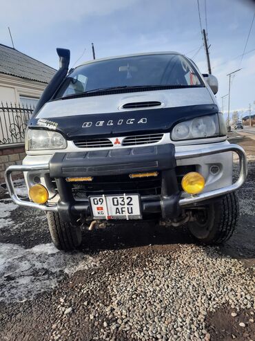 Mitsubishi: Mitsubishi Delica: 1996 г., 2.8 л, Автомат, Дизель, Внедорожник