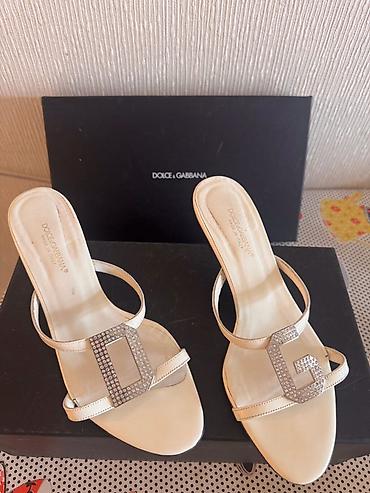 Basanoşka və səndəllər: Dolce & Gabbana, Ölçü: 36, rəng - Qara, İşlənmiş — 1