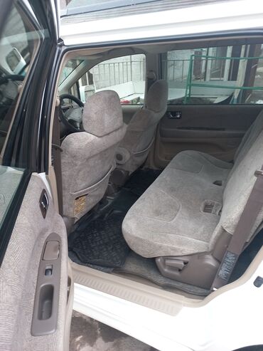 Mitsubishi: Mitsubishi Chariot: 1998 г., Автомат, Бензин, Минивэн — 9