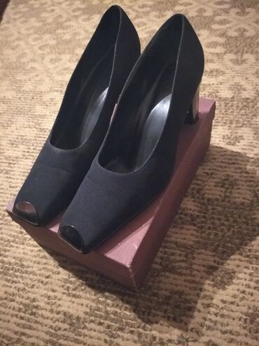женские босоножки на шпильке: Туфли, 40.5, цвет - Черный