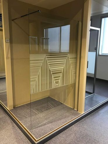 Duş kabinaları, arakəsmələr: Yeni Üstü açıq kabina, Künc üçün, Ödənişli çatdırılma — 9