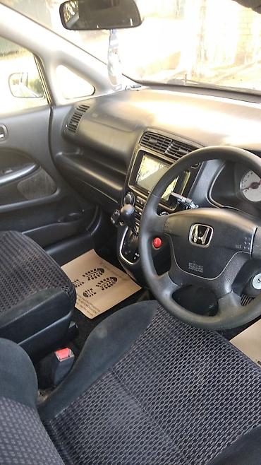 1: Honda Stream: 2002 г., 1.7 л, Автомат, Бензин, Минивэн — 4