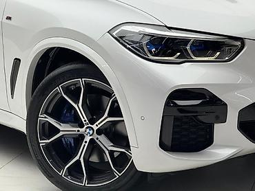 xpeng p7: BMW X5: 2022 г., 3 л, Автомат, Бензин, Кроссовер — 7
