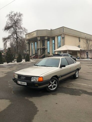 Audi: Audi 100: 1988 г., 2.3 л, Механика, Бензин, Седан