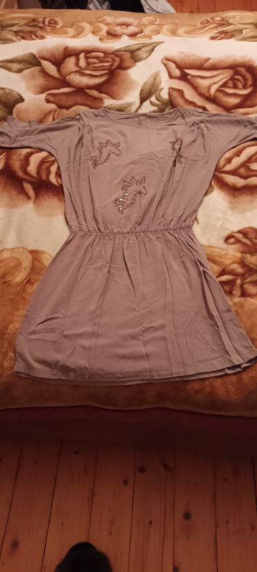 ust geyimleri: Вечернее платье, Миди, M (EU 38)