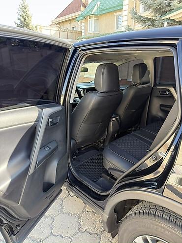 Toyota: Toyota RAV4: 2018 г., 2.5 л, Автомат, Бензин, Кроссовер — 8