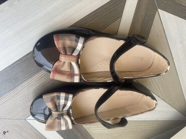 Baletkalar, Qız üçün, 32, Burberry