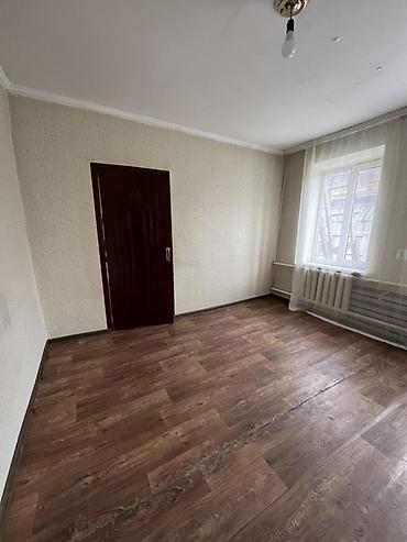 Продажа коттеджей и домов: Дом с большим крытым двором и отдельным въездом через распашные — 7