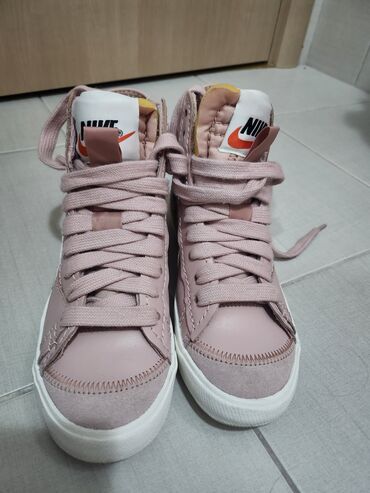 patike 270 zenske: Nike, 38, color - Pink