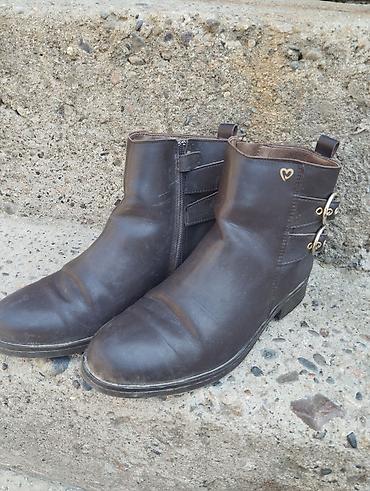 Ботинки и ботильоны: Элегантные женские ботильоны черного цвета с глянцевой поверхностью — 7