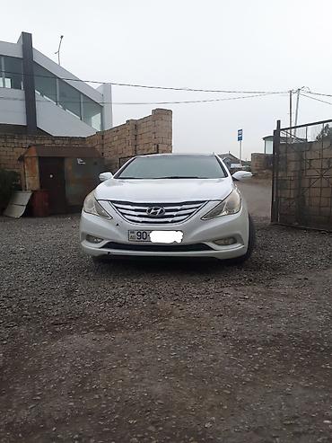 hundai 30: Hyundai Sonata: 2.4 l | 2010 il Sedan — 1