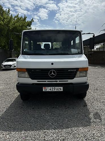 mersedes axor: Mercedes-Benz Vario 814D — бортовой грузовик с двойной кабиной — 1