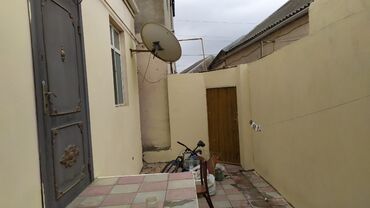 sabuncu rayonunda kiraye evler: Koroglu metrosuna 5 dəqiqə uzaqliqdadır 3 otaqli evin 2otagini size