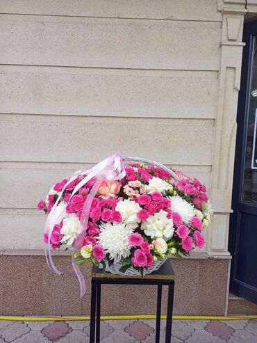 Цветы и букеты: Букеты на разные Мероприятия принимаем заказы на любой сложности по — 17
