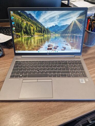 HP: Intel Core i7, 32 GB OZU, 15.6 " — 8