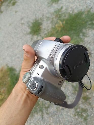sony kamera: Цифровой фотоаппарат Sony (серия Cyber-shot, с видоискателем и экраном — 10
