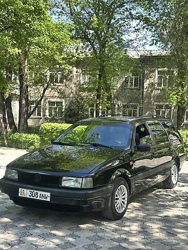 2 9 тди: Volkswagen Passat Variant: 1991 г., 1.8 л, Кол менен иштөөчү, Бензин, Универсал — 3