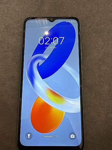 vivo v21e: Tecno Spark Go 2023, Б/у, 64 ГБ, цвет - Голубой — 1