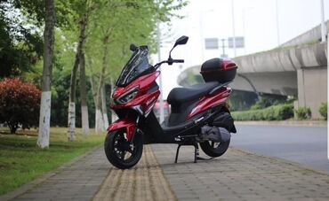 Скутеры: Скутер Yamaha, 175 куб. см, Бензин, Новый, В рассрочку