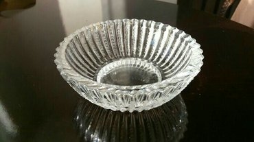 вазы для фруктов и конфет: Конфетница хрустальная.чехия.xrustal konfet qabi. diametr 15sm