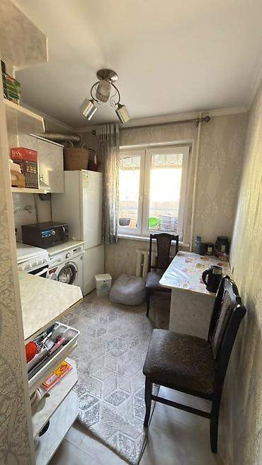 8: 2 комнаты, 44 м², 8 мкр 104 серия, 1 этаж — 4
