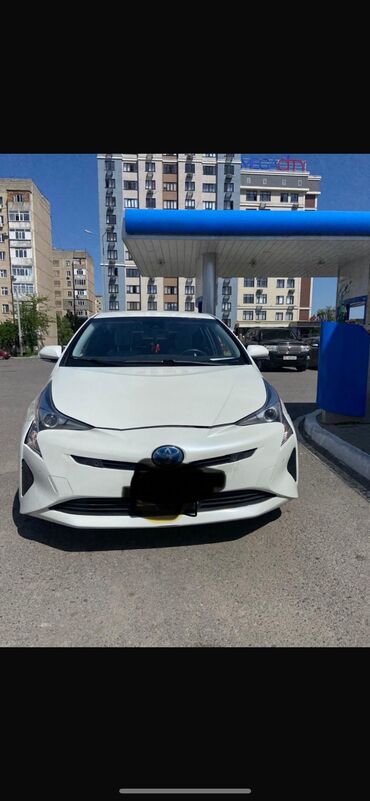 машина кыргызстан: Toyota Prius 2018г,40-ой кузов. 48тыс км пробег Парктроники