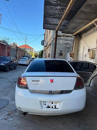 2005 kia sephia: Saturn : 2.4 l | 2009 il 4657 km Sedan — 2