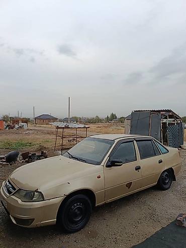 Daewoo Nexia: 2010 г., 1.5 л, Механика, Бензин, Седан