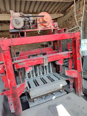 Производство пескоблоков: Пескоблочный станок Три матрицы Мешалка Поддоны Тачка В наличии — 3