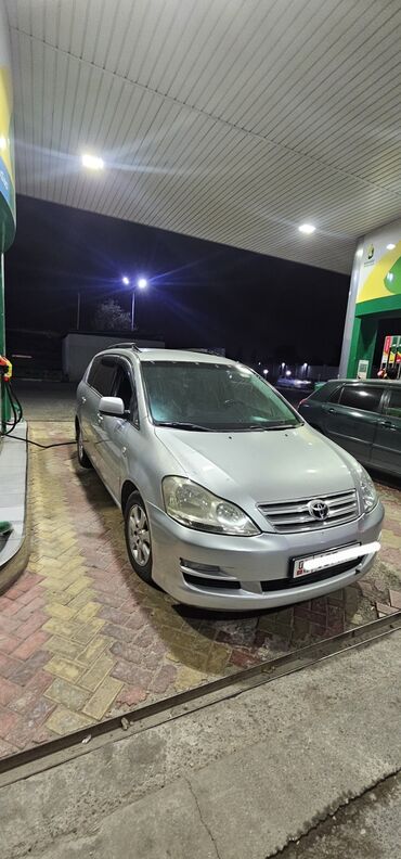 Toyota: Toyota Avensis Verso: 2006 г., 2.4 л, Автомат, Бензин, Вэн/Минивэн