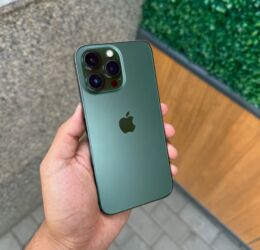 купить бу планшет: IPhone 13 Pro, 128 ГБ, Зеленый, Гарантия, Беспроводная зарядка, Face ID