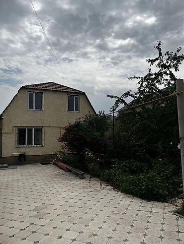 Дома: 🏡 Дом в Бишкеке (ж/м Ак-Орго) ✨ 4 комнаты 📐 Площадь: 120 м² 🌿 — 4